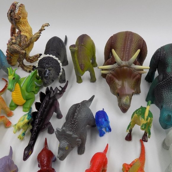 Dinosaur Figure Lot - Picture 5 of 5